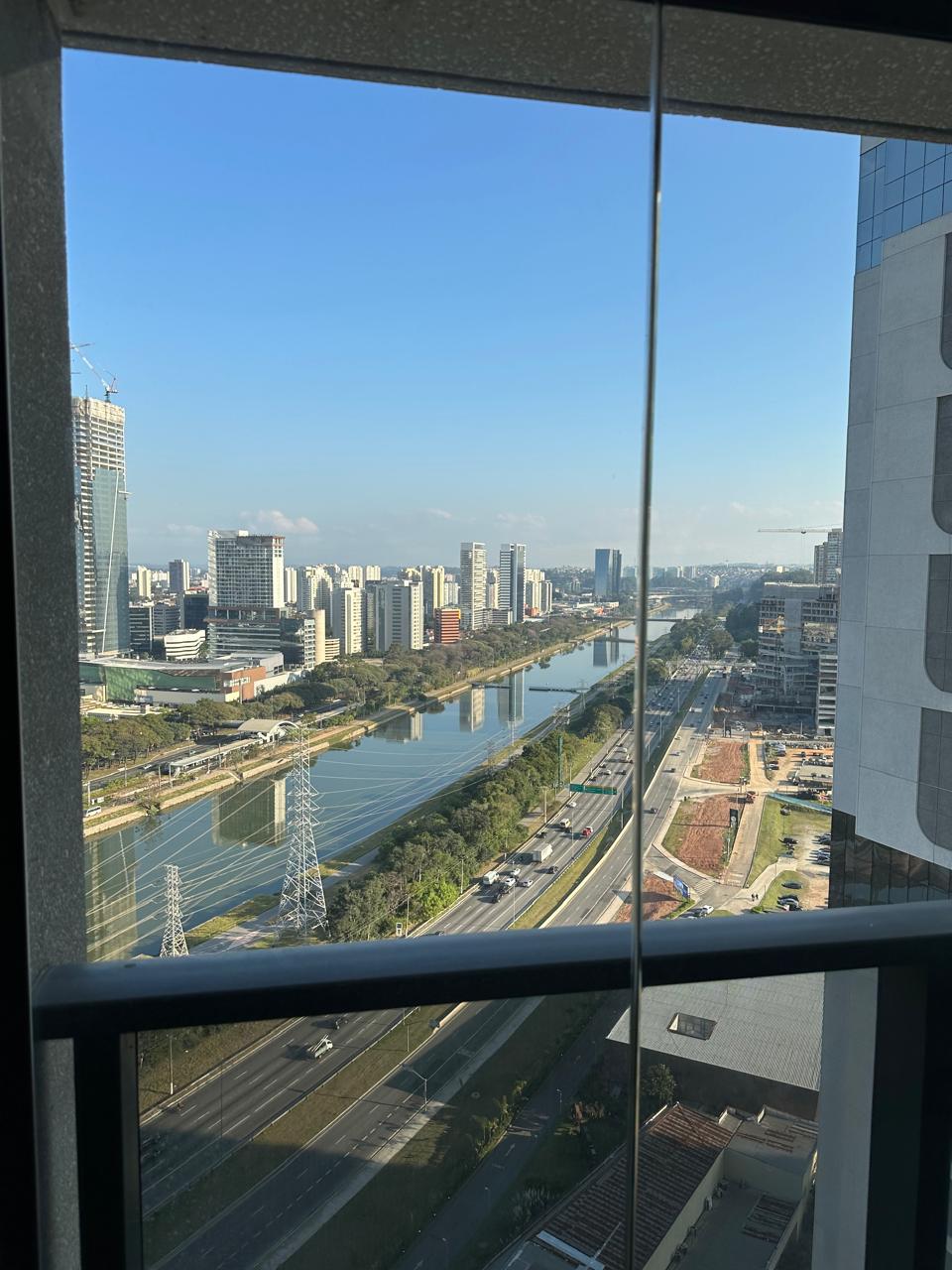 Apartamento de Alto Padrão – Andar Alto – 186m²- Morumbi