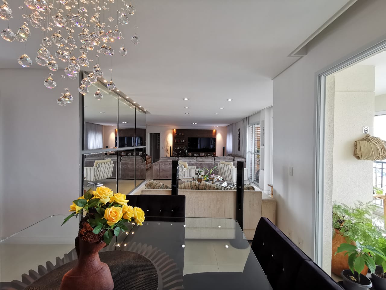 Apartamento de 176 m² – Alto padrão e lazer completo em área nobre